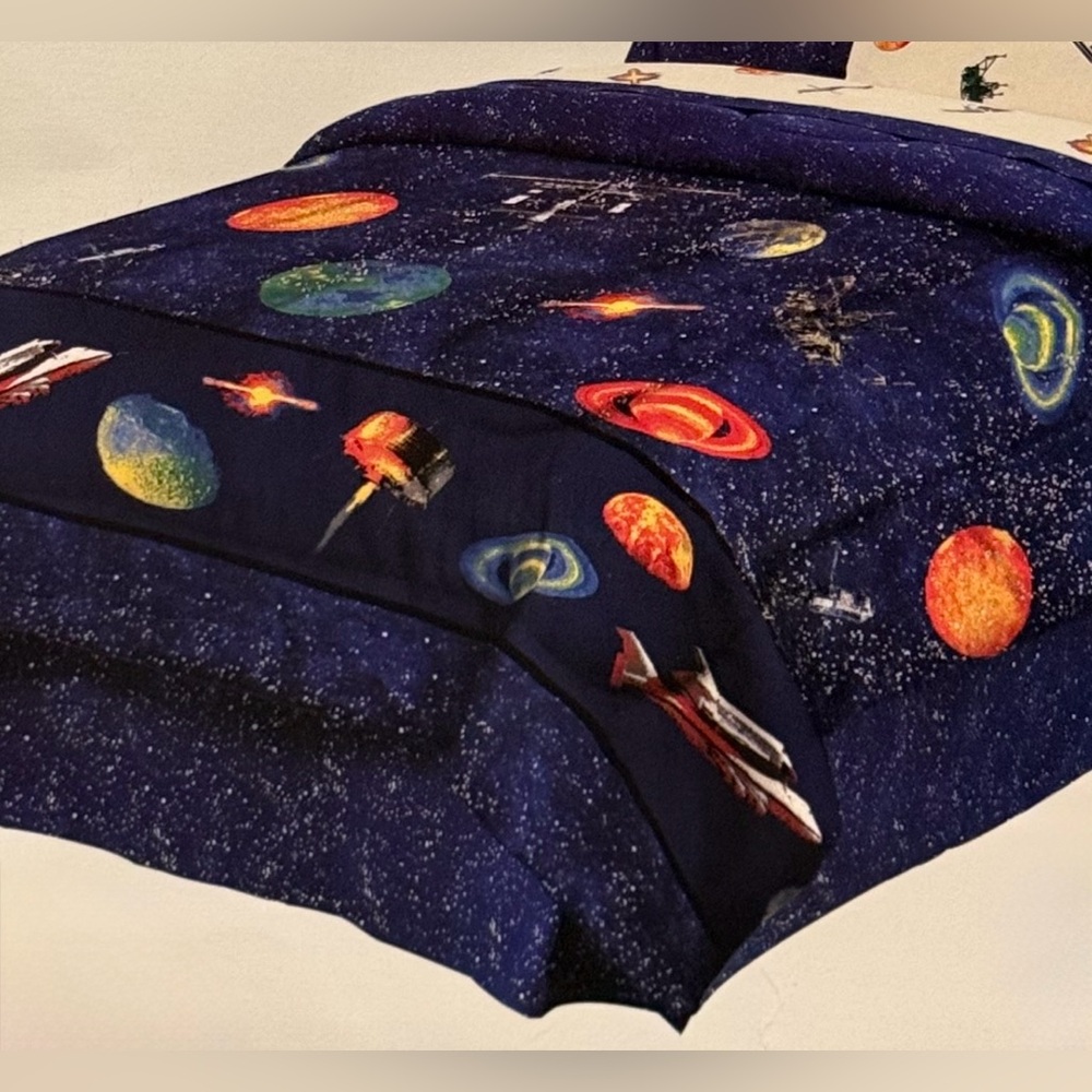 New in Bag Space-Theme Comforter